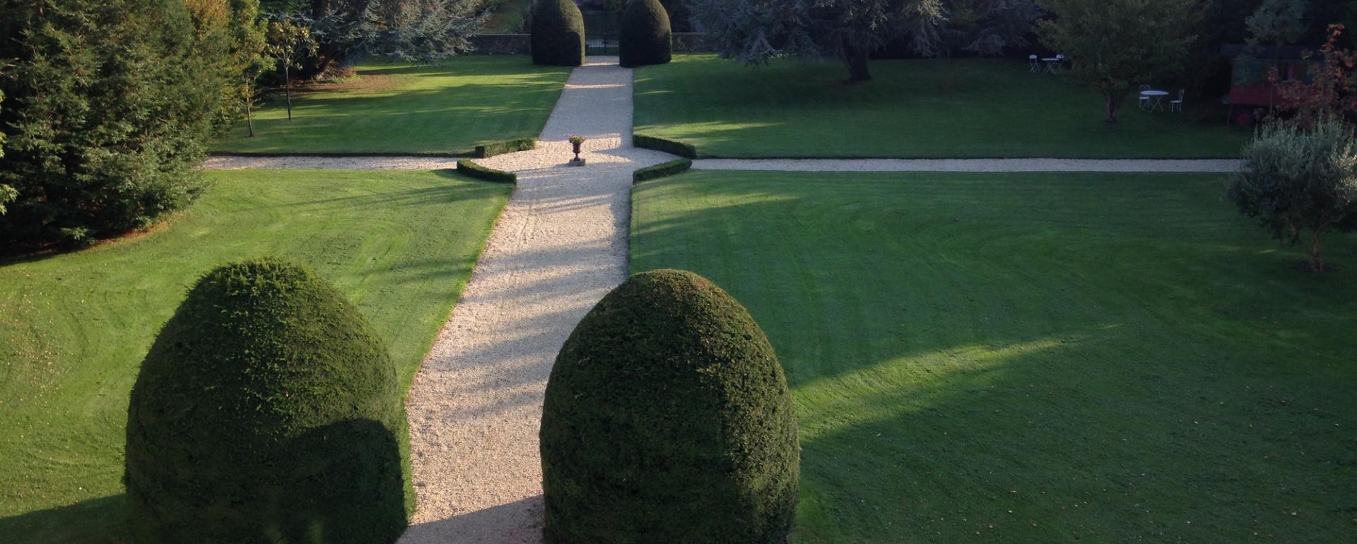 jardin  du manoir de la Baronnie